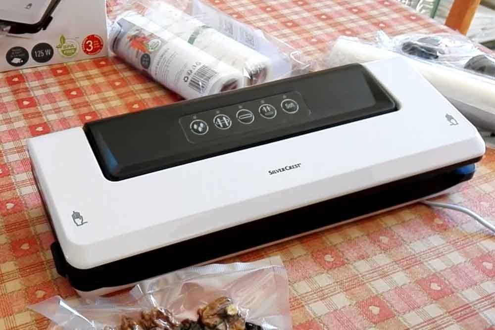 To all UK sous-vide friends - Lidl has started carrying £25 vacuum sealers!  : r/sousvide